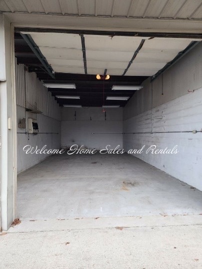 311 W 9th St Warehouse B - 1