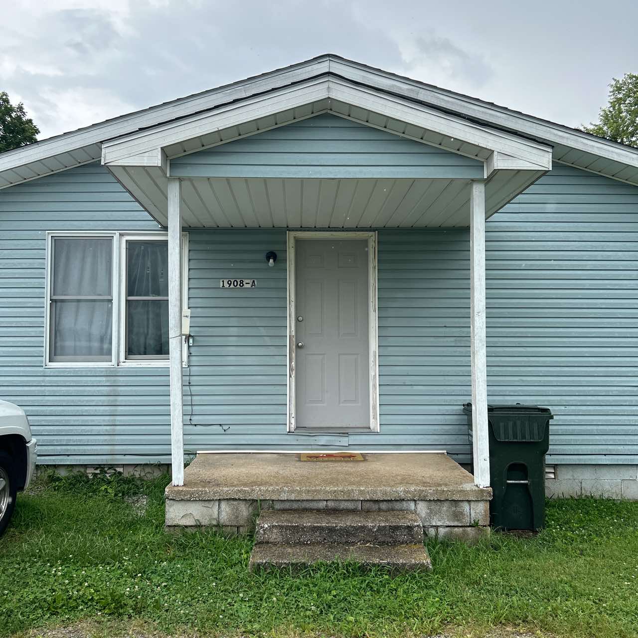 1908 Poplar Street - A